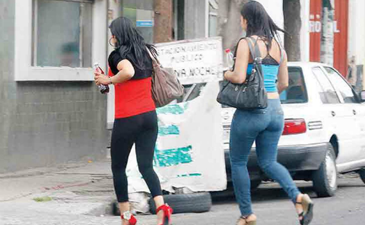 Prostitución a plena luz del día en el centro | Querétaro